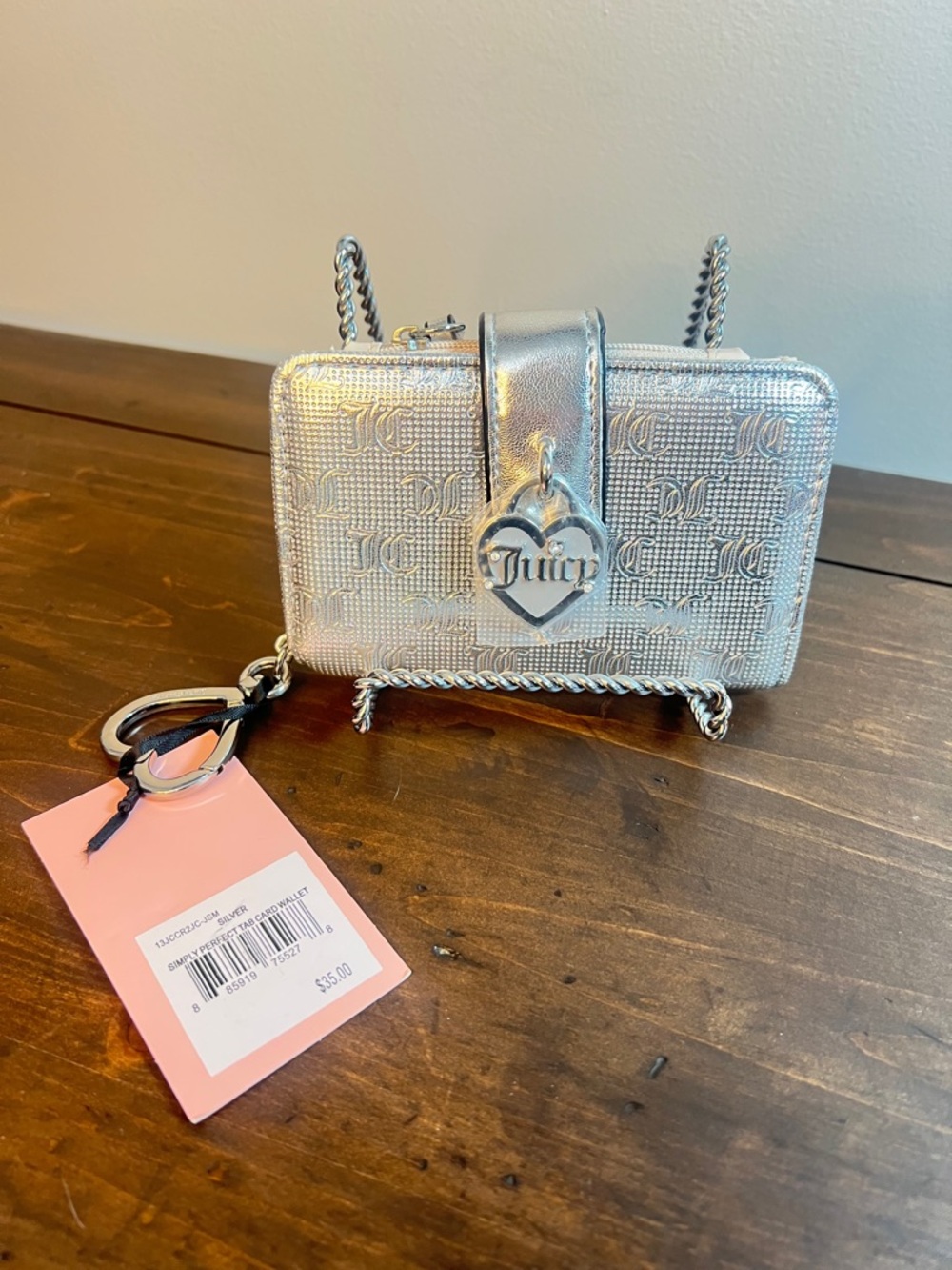 uicy Couture Simply Perfect Tab Card Wallet in Silver.